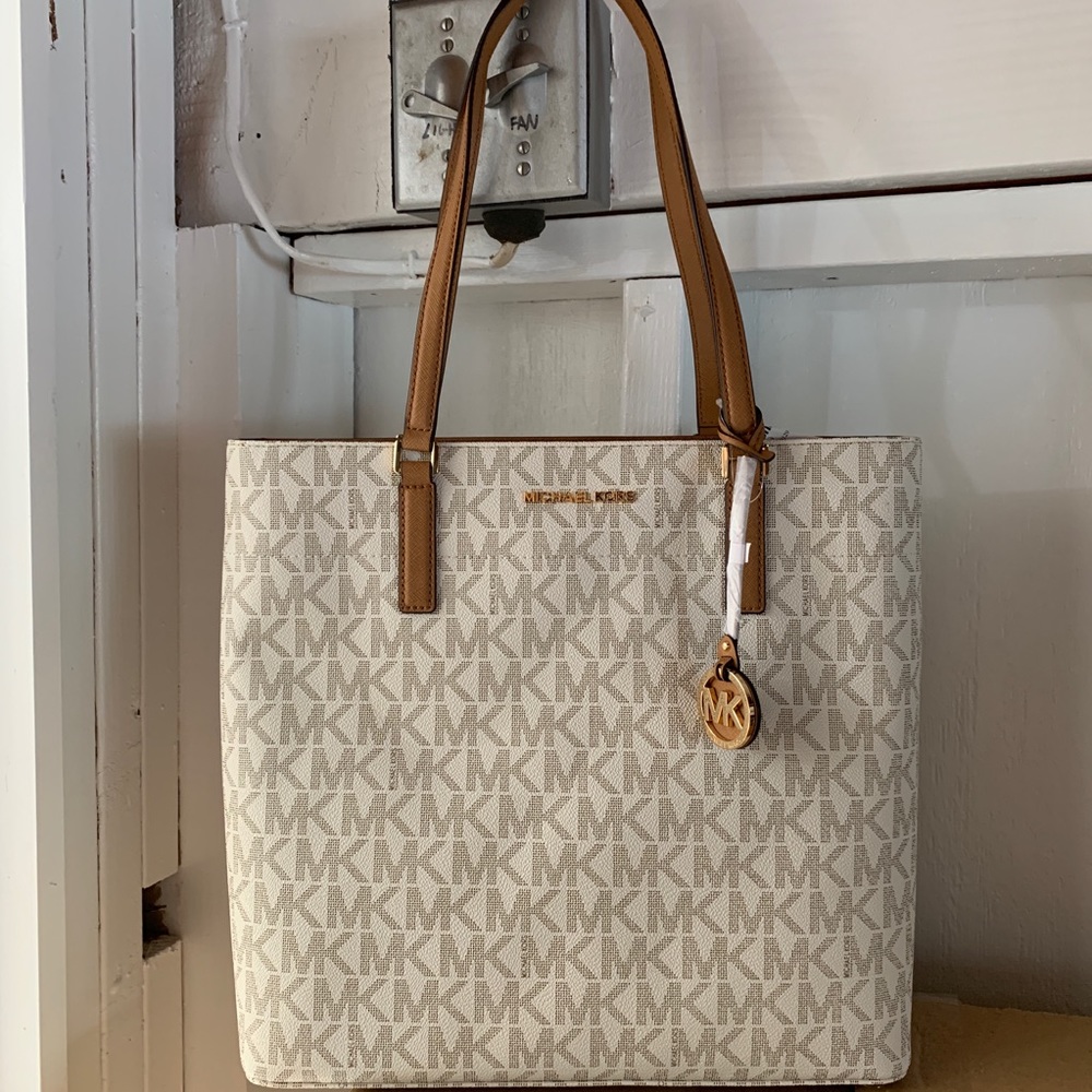 Michael Kors Morgan Large PVC Shoulder Tote - Picture 1 of 3